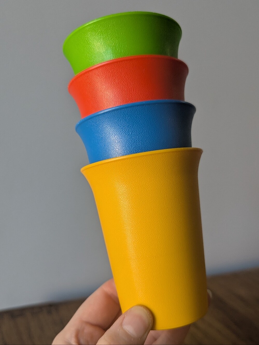 ๐ Vintage Tupperware #109 Kids Colorful Bell Tumblers 7oz Set of 4 Cups - Picture 13 of 15